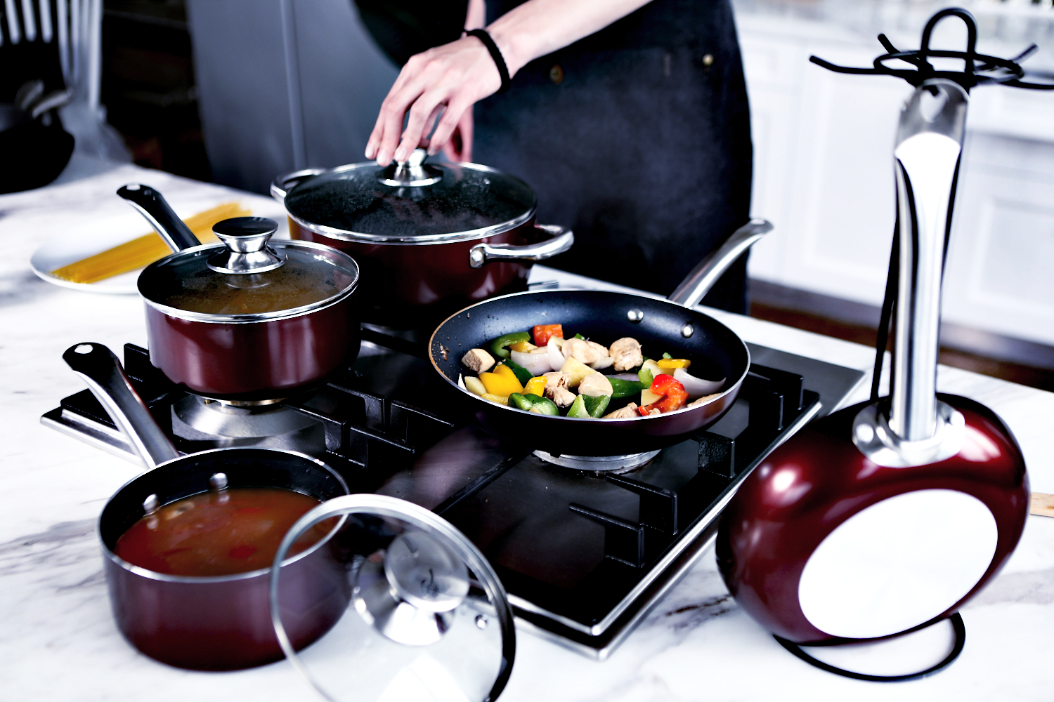 Best Pots And Pans For Gas Stove Cooktops: 2023 Epic Guide