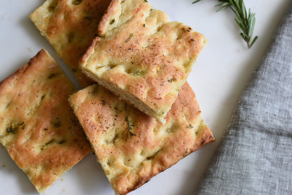 focaccia on a plate
